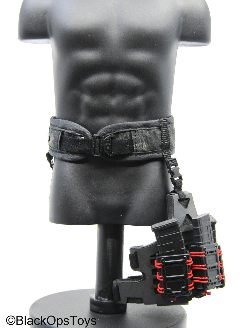 Load image into Gallery viewer, Black Drop Leg Holster w/Mag Set
