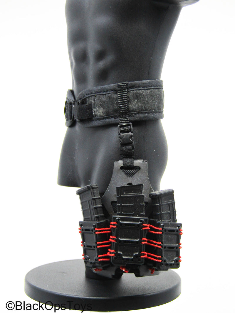 Load image into Gallery viewer, Black Drop Leg Holster w/Mag Set
