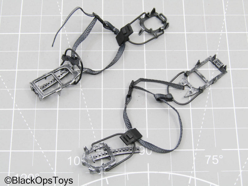 Load image into Gallery viewer, Black Climbing Crampon Set
