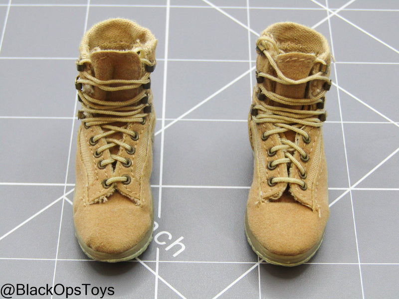 Load image into Gallery viewer, Bam 1/6 Tan Combat Boots (Foot Type) (Barrack Sergeant)
