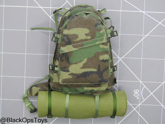 Bam 1/6 Woodland Camo Backpack w/Bedroll (Dragon)