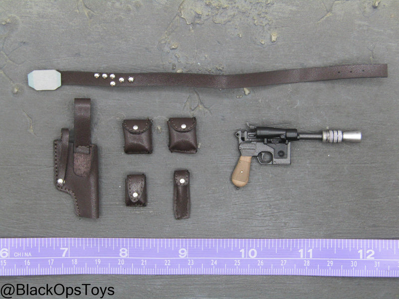 Load image into Gallery viewer, Female Jedi Knight - Blaster w/Leather Like Holster Set
