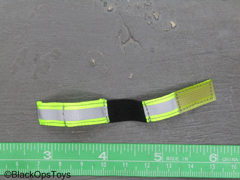 Load image into Gallery viewer, FSB Spetsnaz Alpha - Reflective Arm Band
