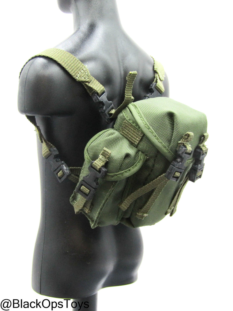 Load image into Gallery viewer, Bam 1/6 OD Green Backpack (Toy Soldier)
