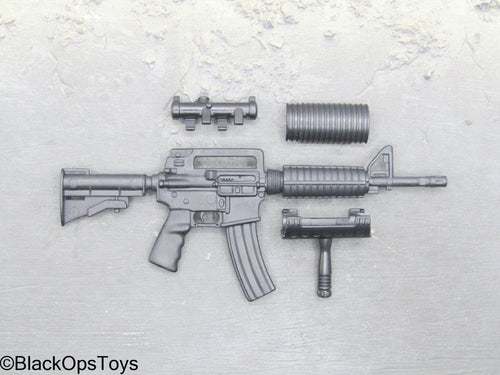 AR-15 w/Carrying Handle, Scope, Sling & Foregrip