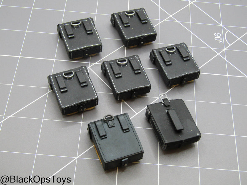 Load image into Gallery viewer, Bam 1/6 WWII German Gunner Tool Pouch Set (x7)
