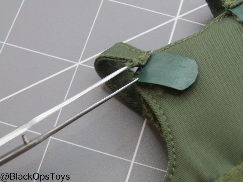 Load image into Gallery viewer, Bam 1/6 OD Green Body Armor (Toy Soldier) (READ DESC)
