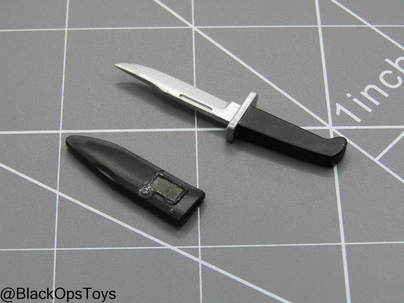 Load image into Gallery viewer, Metal Knife w/Sheath (READ DESC)
