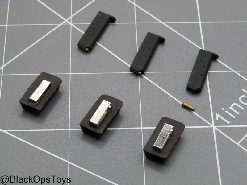 Load image into Gallery viewer, Pistol Magazines w/Mag Holsters (x3)

