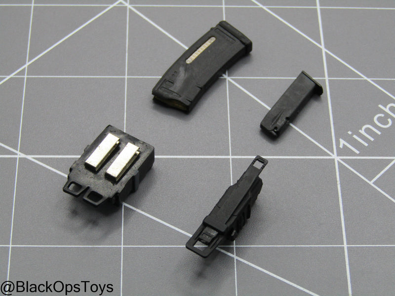 Load image into Gallery viewer, 5.56 Magazine &amp; Pistol Magazine w/Mag Holster Set
