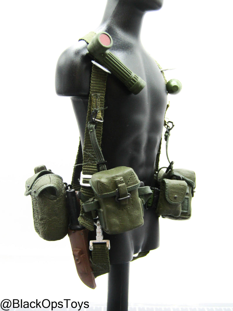 Load image into Gallery viewer, Bam 1/6 Vietnam Rivet Belt w/Harness, Pouch &amp; Gear Set (Dragon)
