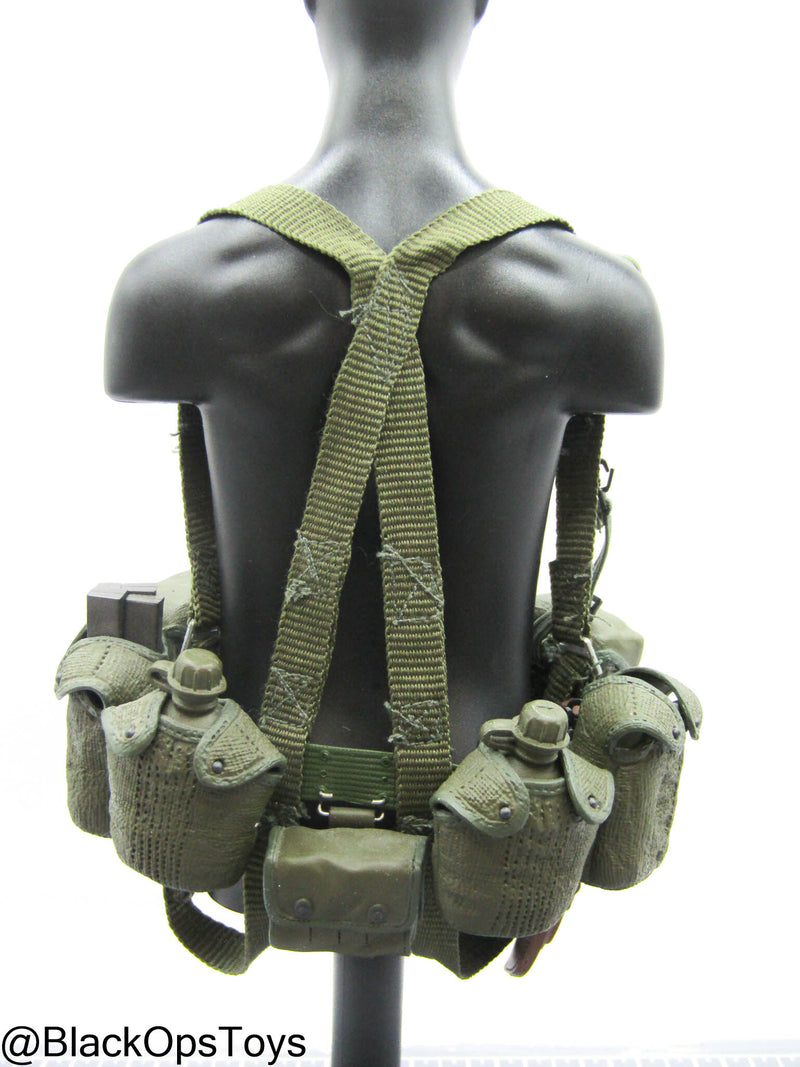 Load image into Gallery viewer, Bam 1/6 Vietnam Rivet Belt w/Harness, Pouch &amp; Gear Set (Dragon)
