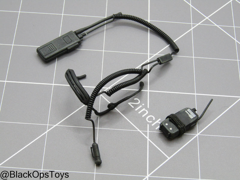 Load image into Gallery viewer, Bam 1/6 Radio w/Hand Mic
