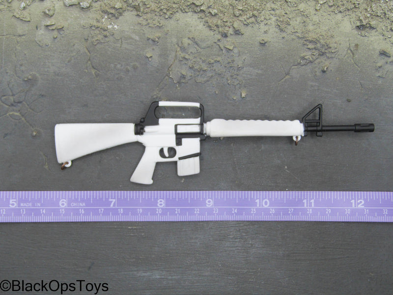 Load image into Gallery viewer, White M16

