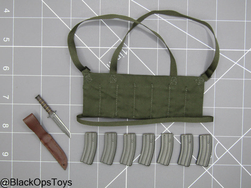Load image into Gallery viewer, Vietnam - US SEAL Rifleman - Bandoleer w/Magazine &amp; Knife Set
