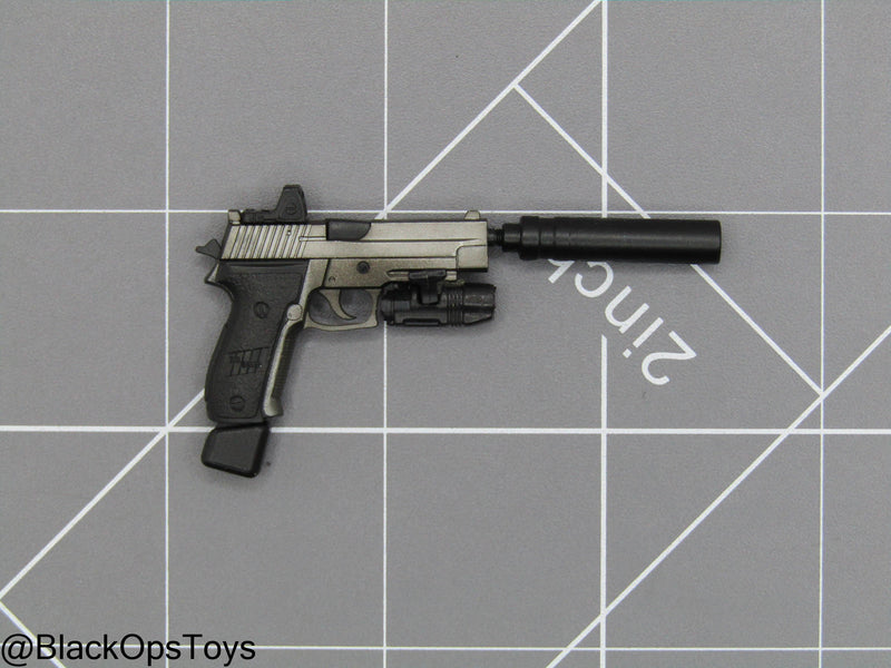 Load image into Gallery viewer, SIG P226 Pistol w/Attachments
