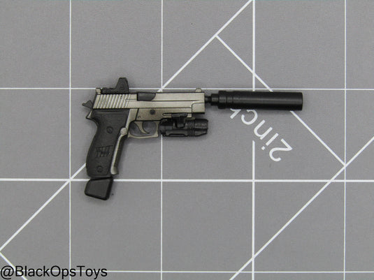 SIG P226 Pistol w/Attachments