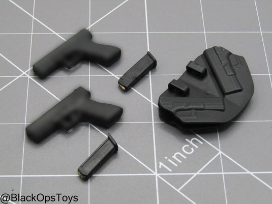 9mm Pistols w/Dual Pistol Holster