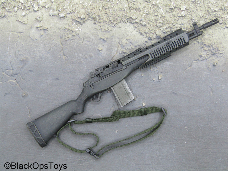 Load image into Gallery viewer, Weapons Collection - M14 DMR w/Sling
