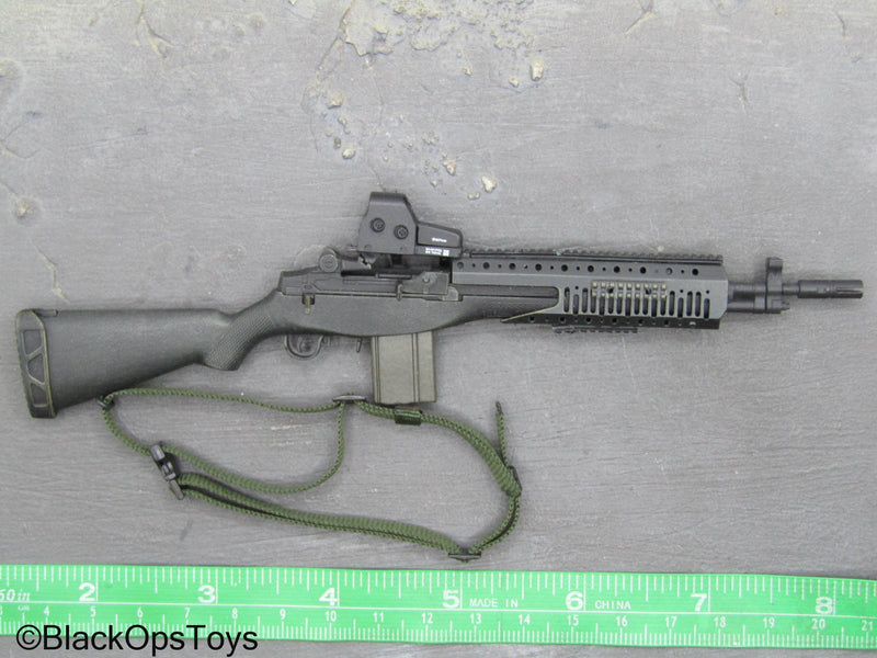 Load image into Gallery viewer, Weapons Collection - M14 DMR w/Sling &amp;  EO-Tech Sight
