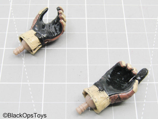 Brown & Tan Gloved Hands w/Pegs