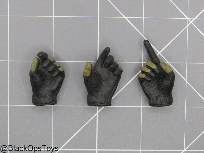 Load image into Gallery viewer, Bravo 0-7 Strike - Gloved Hand Set (x3)
