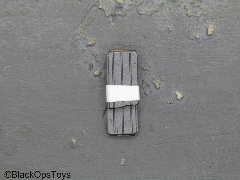 Load image into Gallery viewer, Weapons Collection - Vietnam - 5.56 20 Round Taped Dual Magazine
