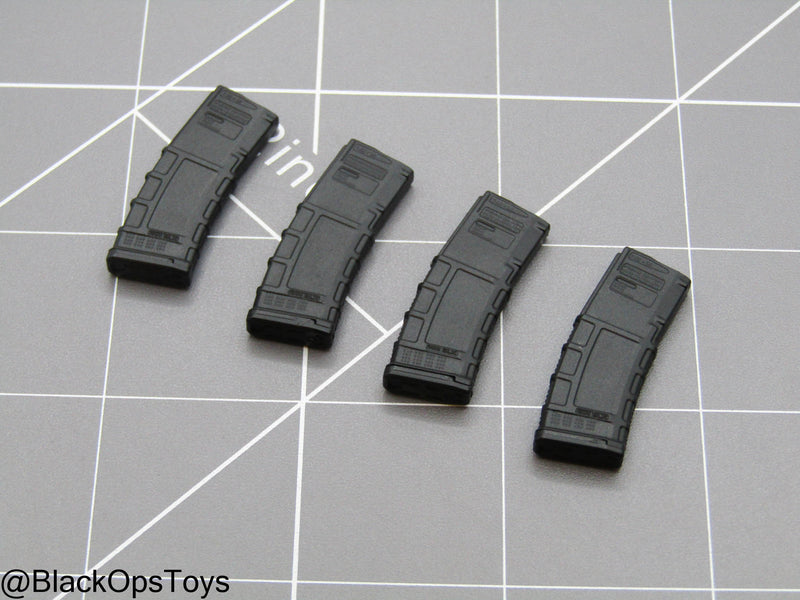 Load image into Gallery viewer, Bravo 0-7 Strike - .300 BLK Magazine Set (x4)
