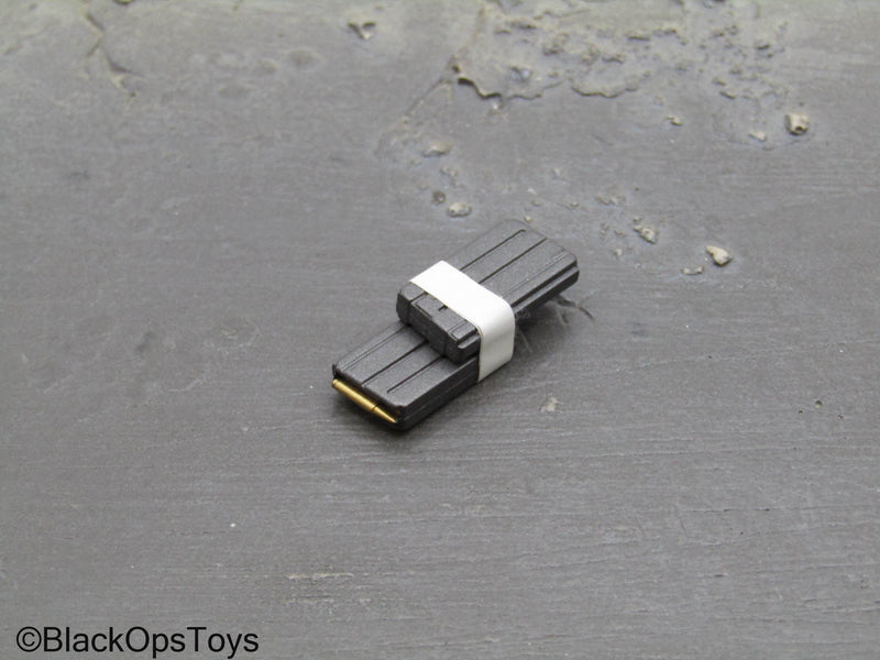Load image into Gallery viewer, Weapons Collection - Vietnam - 5.56 20 Round Taped Dual Magazine
