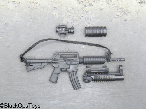 AR-15 w/Carrying Handle, Scope, Sling & Grenade Launcher