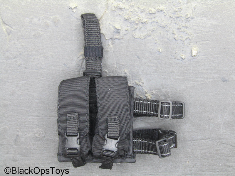 Load image into Gallery viewer, PLA NMC Combat Diver - Black Drop Leg Dual Mag Pouch

