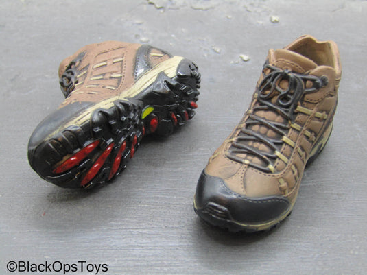 Tan Combat Shoes (Peg Type)