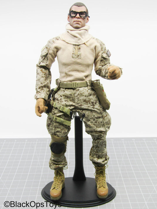 Black Figure Stand (READ DESC)