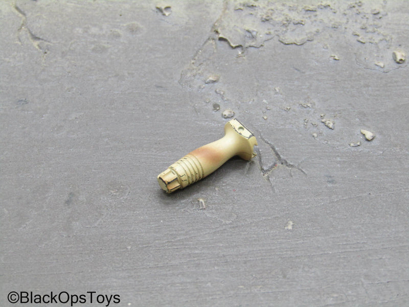 Load image into Gallery viewer, Weapons Collection - Tan Vertical Foregrip
