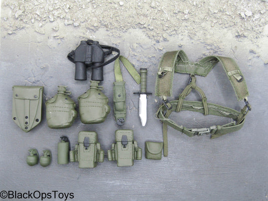 Pistol Belt w/Harness & Attachments