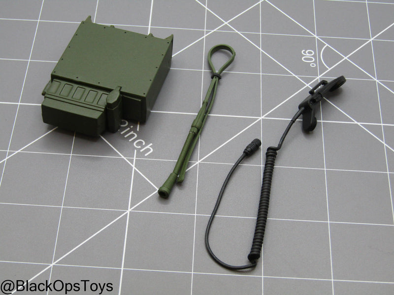 Load image into Gallery viewer, Bam 1/6 Vietnam Era Radio
