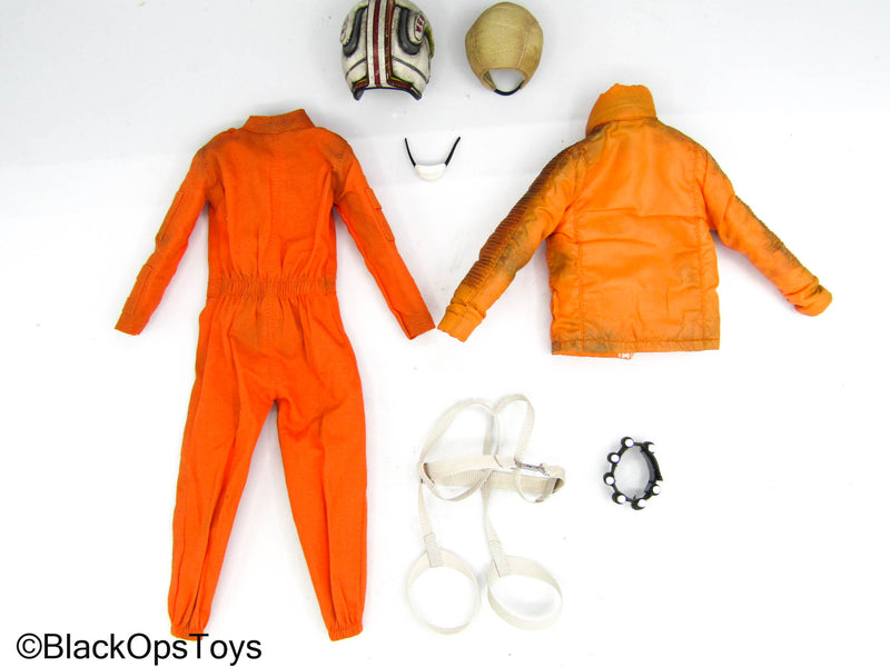 Load image into Gallery viewer, Star Wars Snowspeeder Luke - Complete Jumpsuit &amp; Helmet Set
