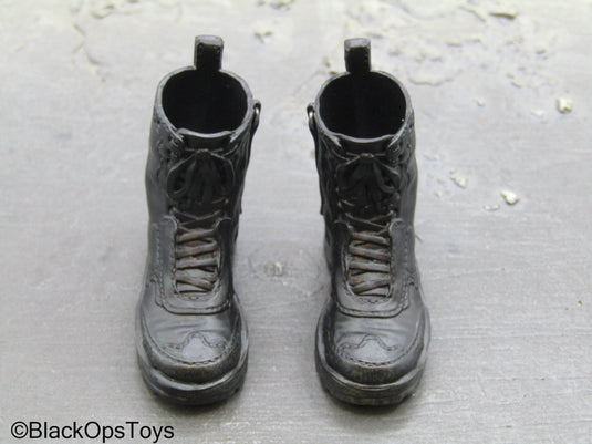 Black Female Boots (Peg Type)