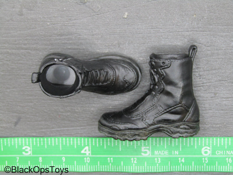 Load image into Gallery viewer, Black Female Boots (Peg Type)
