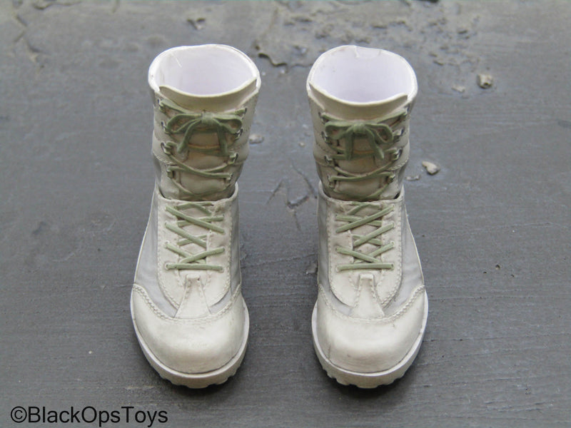 Load image into Gallery viewer, Black Widow - Yelena - White 2-Part Combat Boots (Peg Type)
