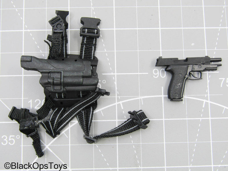 Load image into Gallery viewer, SIG P226 Pistol w/Drop Leg Holster
