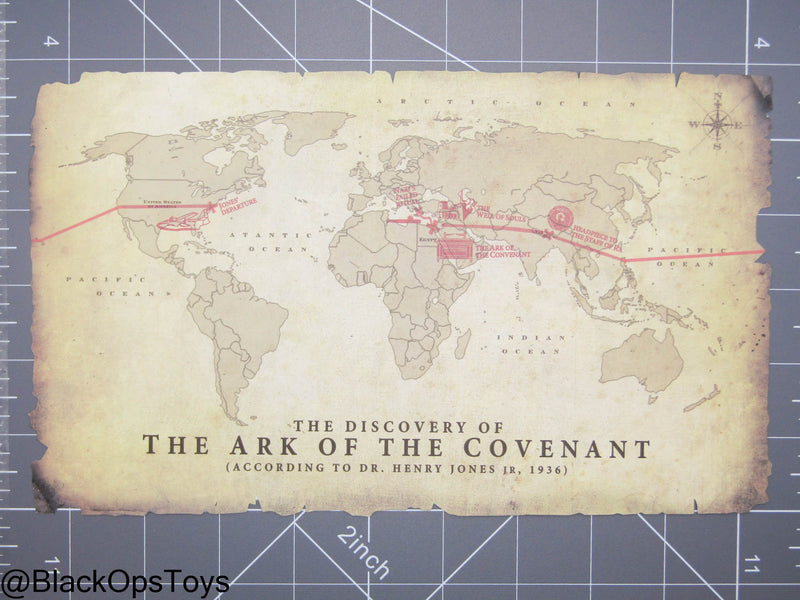 Load image into Gallery viewer, Indiana Jones ROTLA - Arab Garb &amp; Headscarf w/Staff of Ra &amp; Map Set
