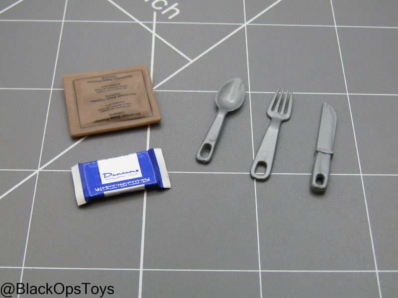 Load image into Gallery viewer, Bam 1/6 WWII Era Utensils w/Snack Set
