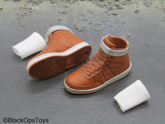 BTTF - Doc Brown - Brown Shoes w/White Socks (Peg Type)