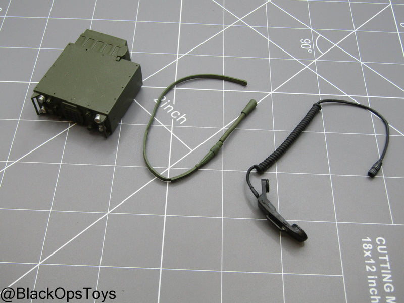 Load image into Gallery viewer, Bam 1/6 Vietnam Era Radio
