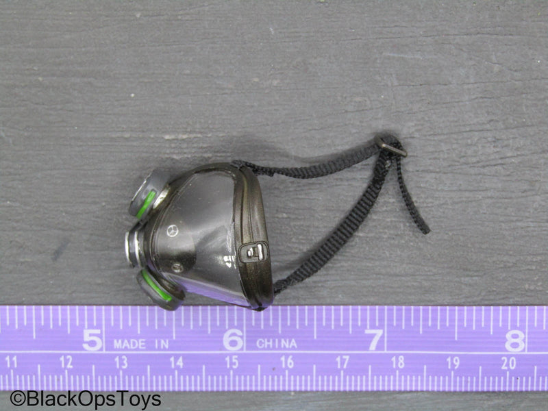 Load image into Gallery viewer, Sniper Girl - Female Gas Mask
