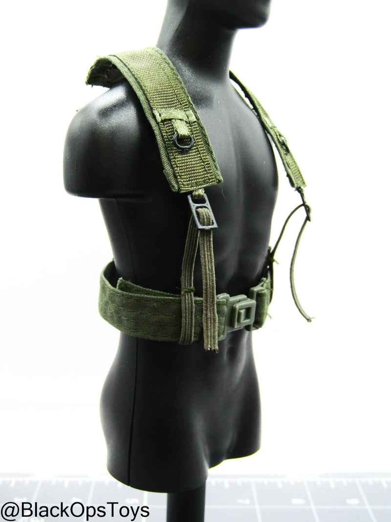 Load image into Gallery viewer, Bam 1/6 Vietnam Era OD Green Belt &amp; Harness
