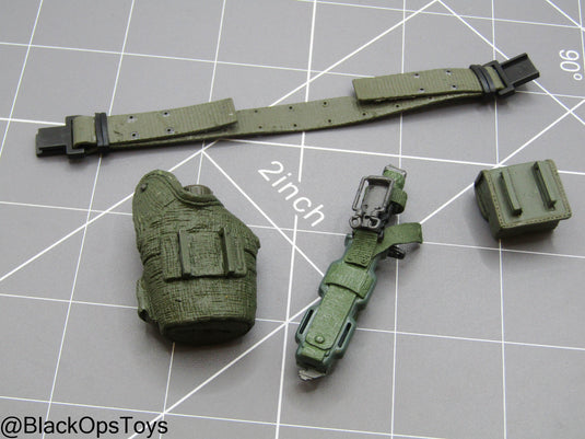 Rivet Belt w/Molded Pouches (READ DESC)