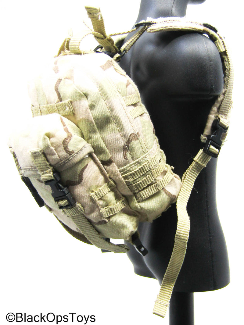 Load image into Gallery viewer, Desert Camo Military Backpack (Hot Toys)
