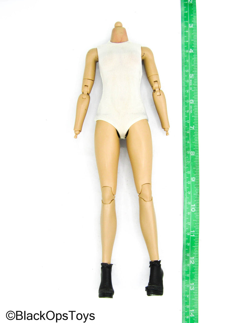 Load image into Gallery viewer, TDKR - Selina Kyle - Female Base Body w/Shoes (READ DESC)

